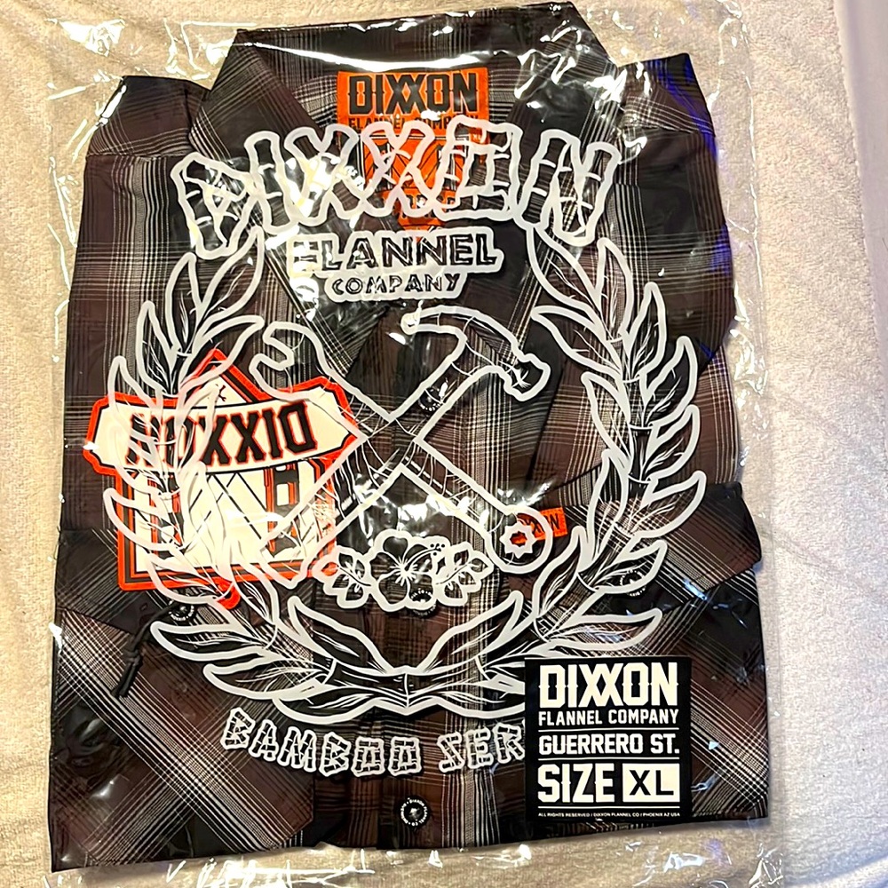 Mens XL Dixxon bamboo flannel  Guerrero st.